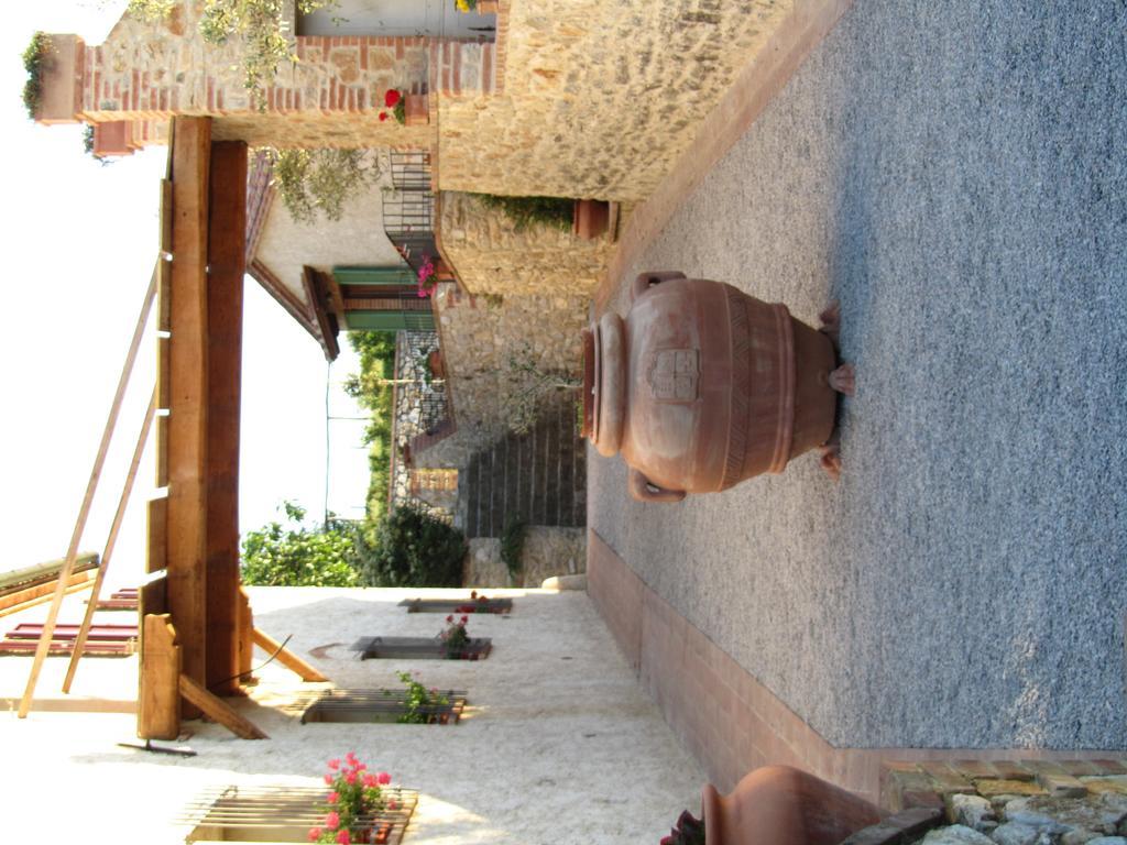 Agriturismo Borghetto Il Montino Rapolano Terme Exterior foto